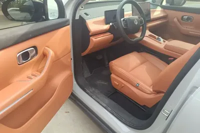 Leapmotor C10