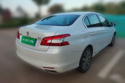 Peugeot 408