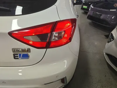 JAC iEV7S