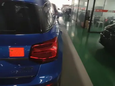 Audi Q2L e-tron