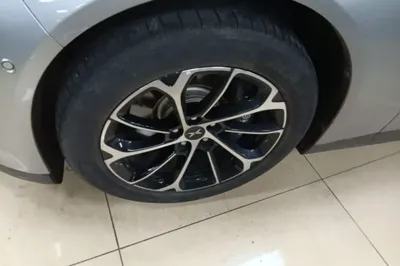 Xpeng P7