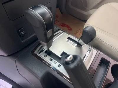 Mitsubishi Pajero (Import)