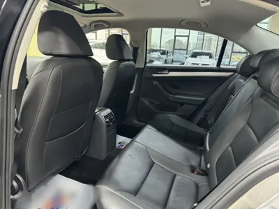 Volkswagen Sagitar