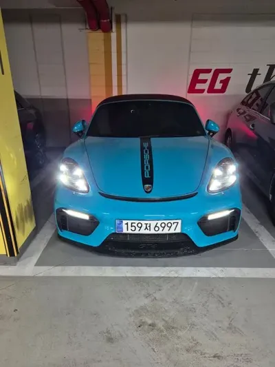 Porsche 718