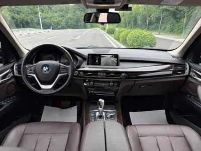 BMW X5 (Import)