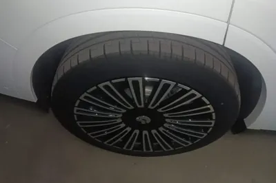 Nio ES8