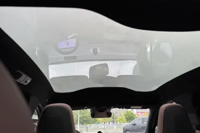 Nio EC6