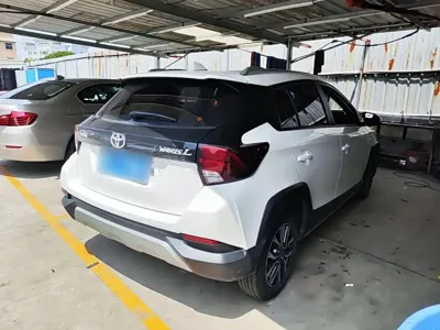 Toyota Yaris L