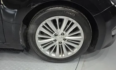 Hyundai Aslan