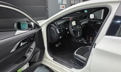 Infiniti Q30