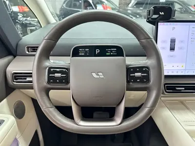Li Auto Li MEGA