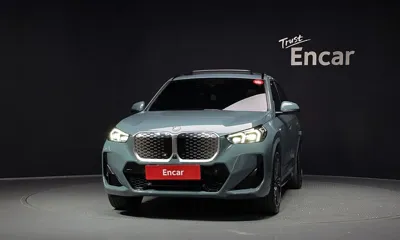 BMW iX1