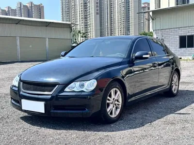 Toyota Reiz
