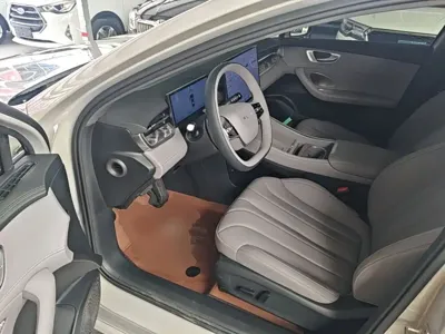 Roewe 荣威M7 DMH