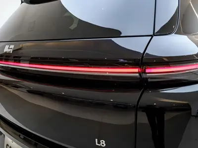 Li Auto Li L8
