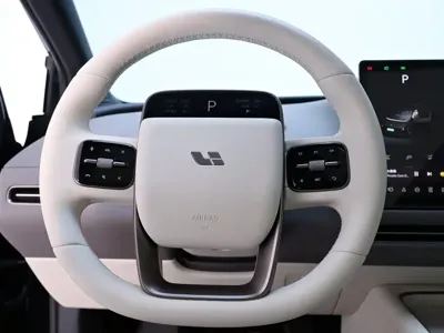 Li Auto 理想i6