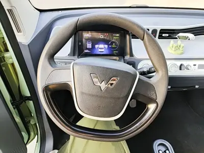 Wuling MINIEV