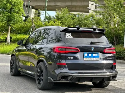BMW X5 (Import)