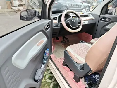 Wuling MINIEV