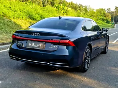 Audi A7L