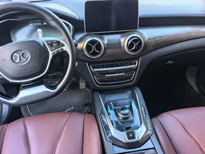 BAIC EU5