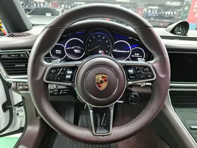 Porsche Panamera Hybrid
