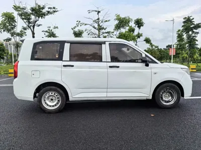Wuling Hongguang Plus