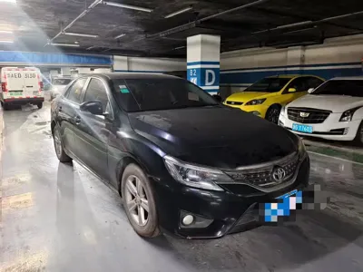 Toyota Reiz