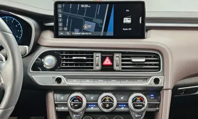 Genesis G70