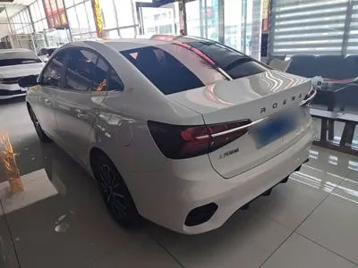 Roewe i5