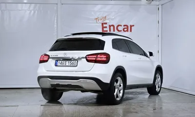 Mercedes-Benz GLA-Class