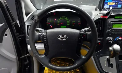 Hyundai Starex