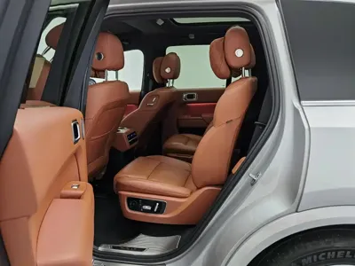 Li Auto Li L8