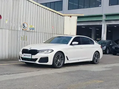 BMW 5 Series New Energy