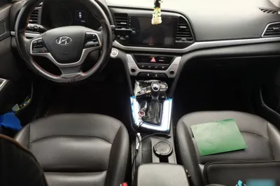 Hyundai Elantra (6th Generation