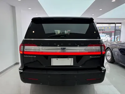 Lincoln Navigator