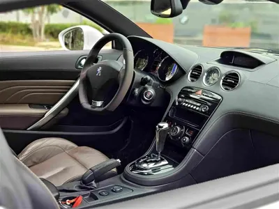 Peugeot RCZ