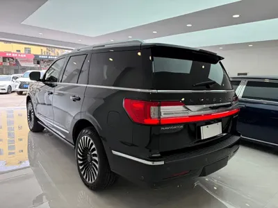 Lincoln Navigator
