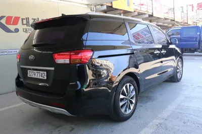 Kia Canival