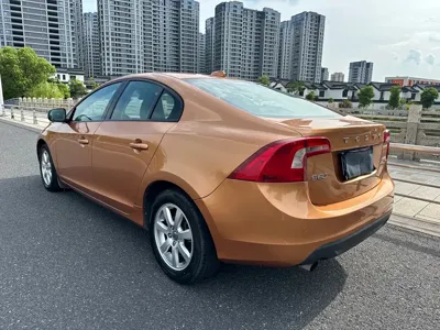 Volvo S60 (Import)