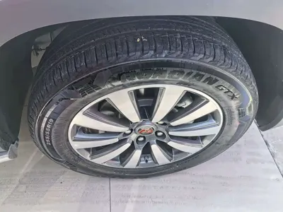 Roewe RX8