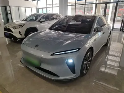 Nio ET5T