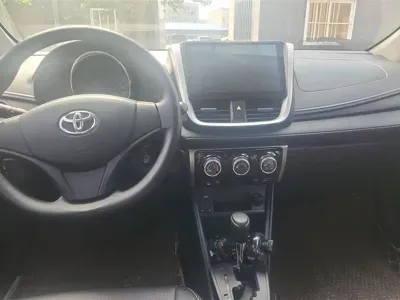 Toyota Yaris L
