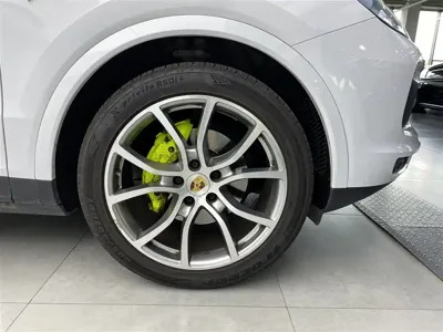 Porsche Cayenne Hybrid