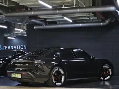 Porsche Taycan