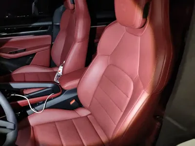 Porsche Macan EV