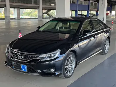 Toyota Reiz