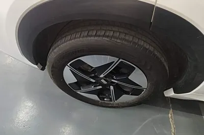 Geely Galaxy E5