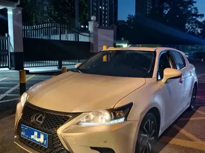 Lexus CT