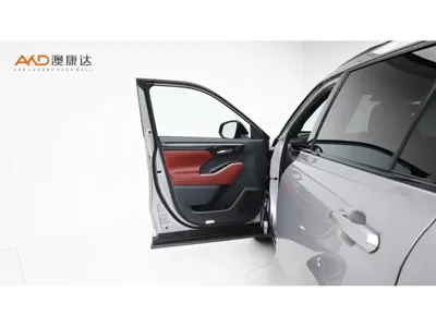 Toyota Crown Kluger